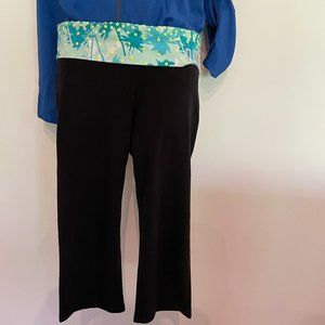 VS PINK Foldover Waistband Capri, Size S